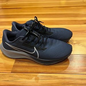Nike Zoom Pegasus 38 Like New Navy Blue/Black